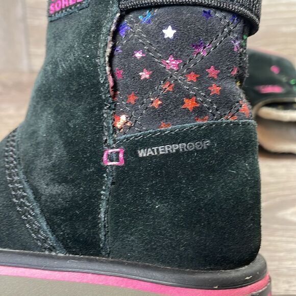 Sorel Rylee Waterproof Black Suede Warm Lined Pink Stars Toddler Girl Sz 8 Boots - Picture 11 of 13